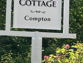 Sign post traditional sign writing